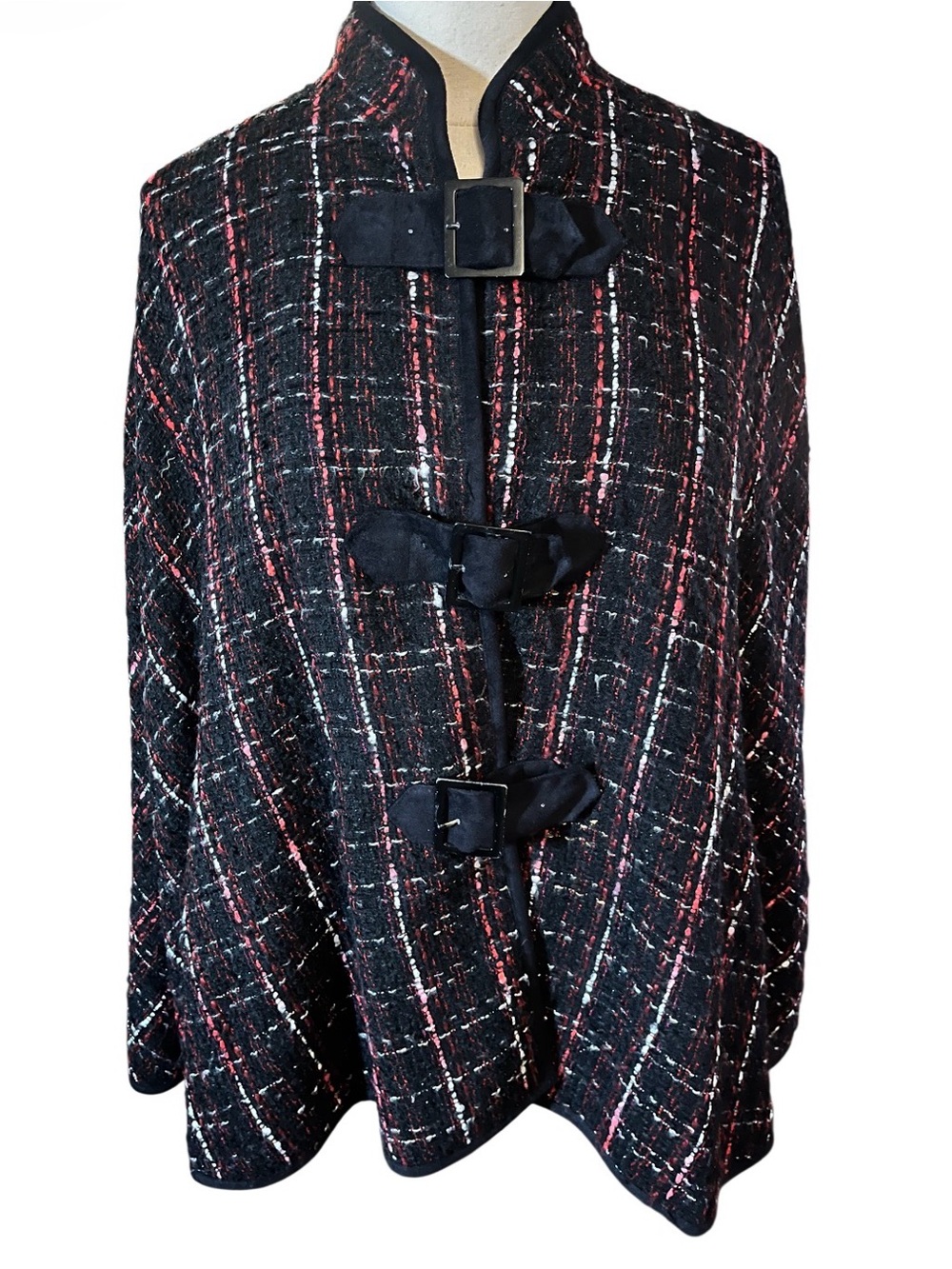 Anne Carson Black,Red & White Plaid Capelet Toggle-Front Poncho Size S/M
